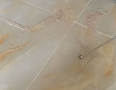 虹口瓷砖空鼓维修公司分享粘合剂选择不当在瓷砖铺贴过程中可能导致以下问题
