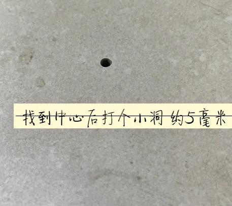 虹口瓷砖空鼓维修公司专业解答在瓷砖铺贴过程中，如果砂料搅拌不均匀，将会带来以下问题